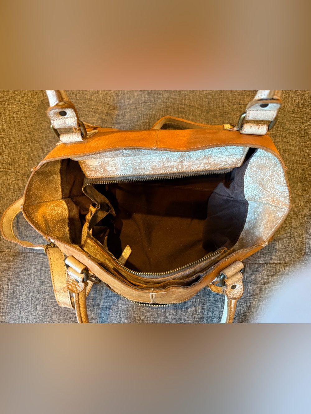 Bed|Stu Rockababy Oats Icicle Rustic Leather Shoulder Bag with Dual Handles - Picture 11 of 16
